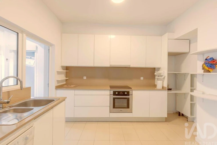 Apartamento T2 para Venda em Cascais e Estoril Foto 1