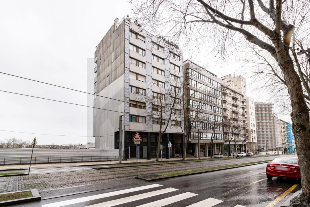 Apartamento T3 para Venda em Mafamude e Vilar do Paraíso Foto 1
