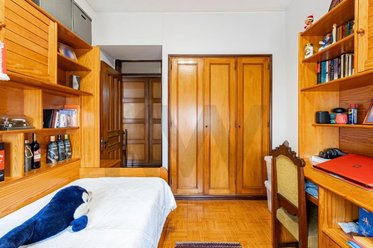 Apartamento T3 para Venda em Mafamude e Vilar do Paraíso Foto 23