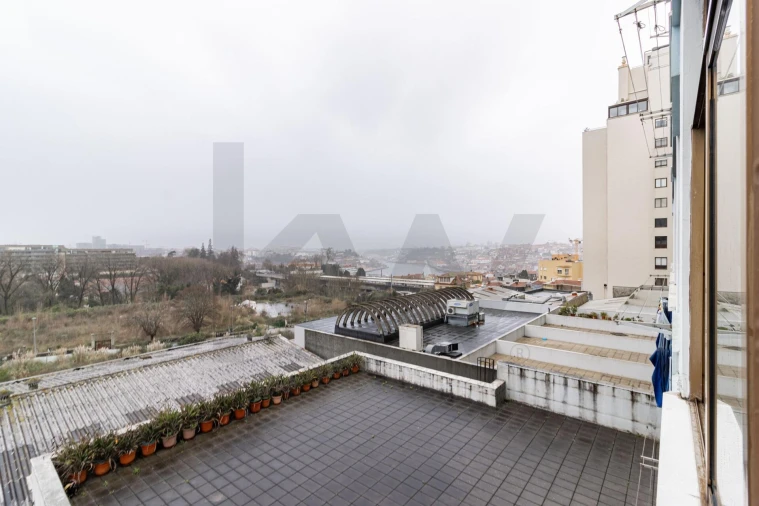 Apartamento T3 para Venda em Mafamude e Vilar do Paraíso Foto 10