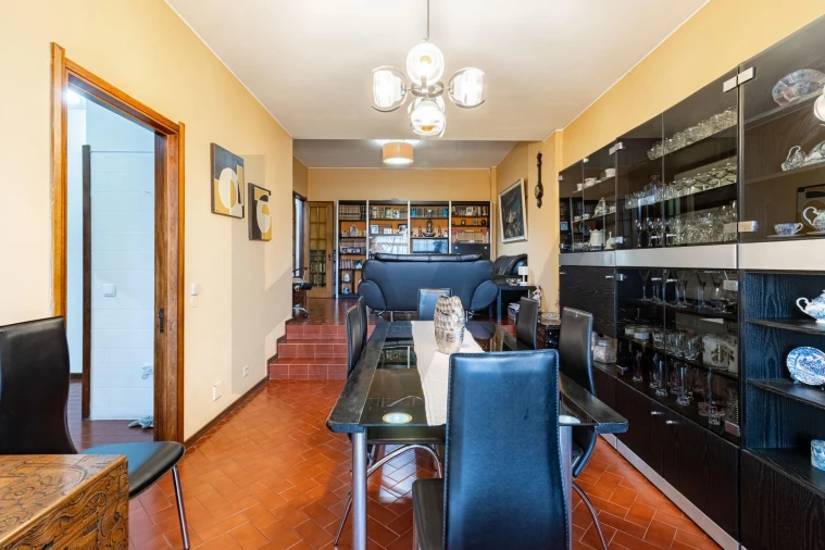 Apartamento T3 para Venda em Mafamude e Vilar do Paraíso Foto 6