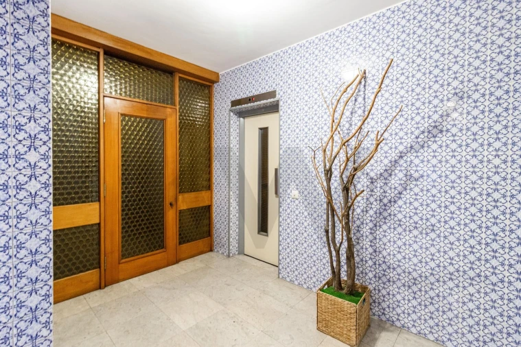 Apartamento T3 para Venda em Mafamude e Vilar do Paraíso Foto 3