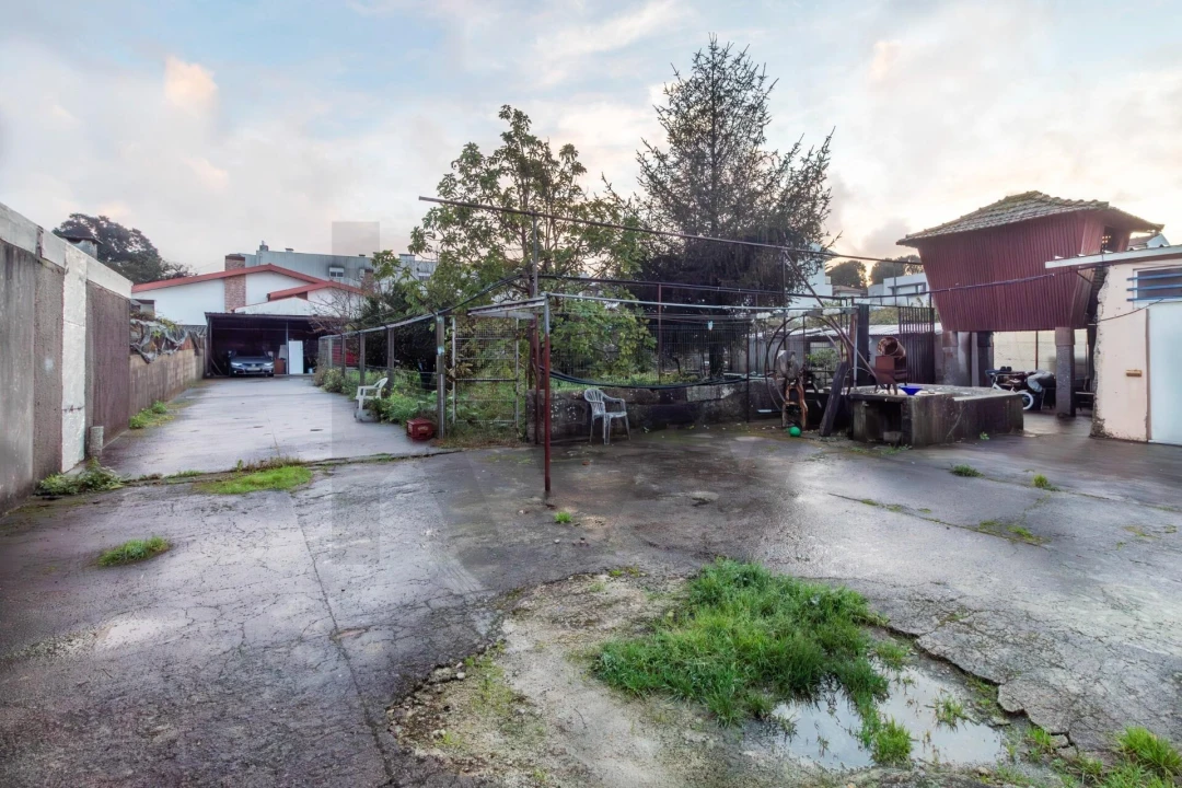 Moradia T4 para Venda em Canelas Foto 7