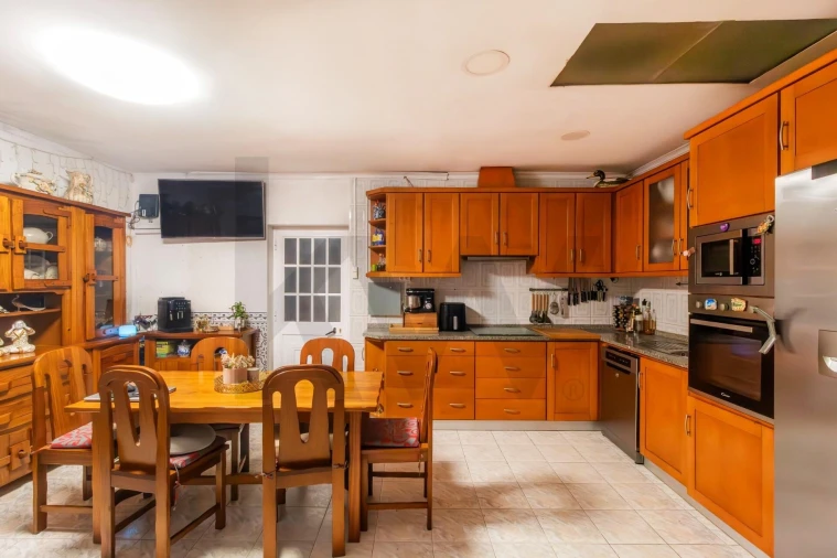 Moradia T4 para Venda em Canelas Foto 25