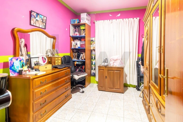 Moradia T4 para Venda em Canelas Foto 29