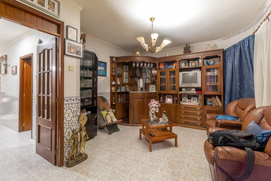 Moradia T4 para Venda em Canelas Foto 37