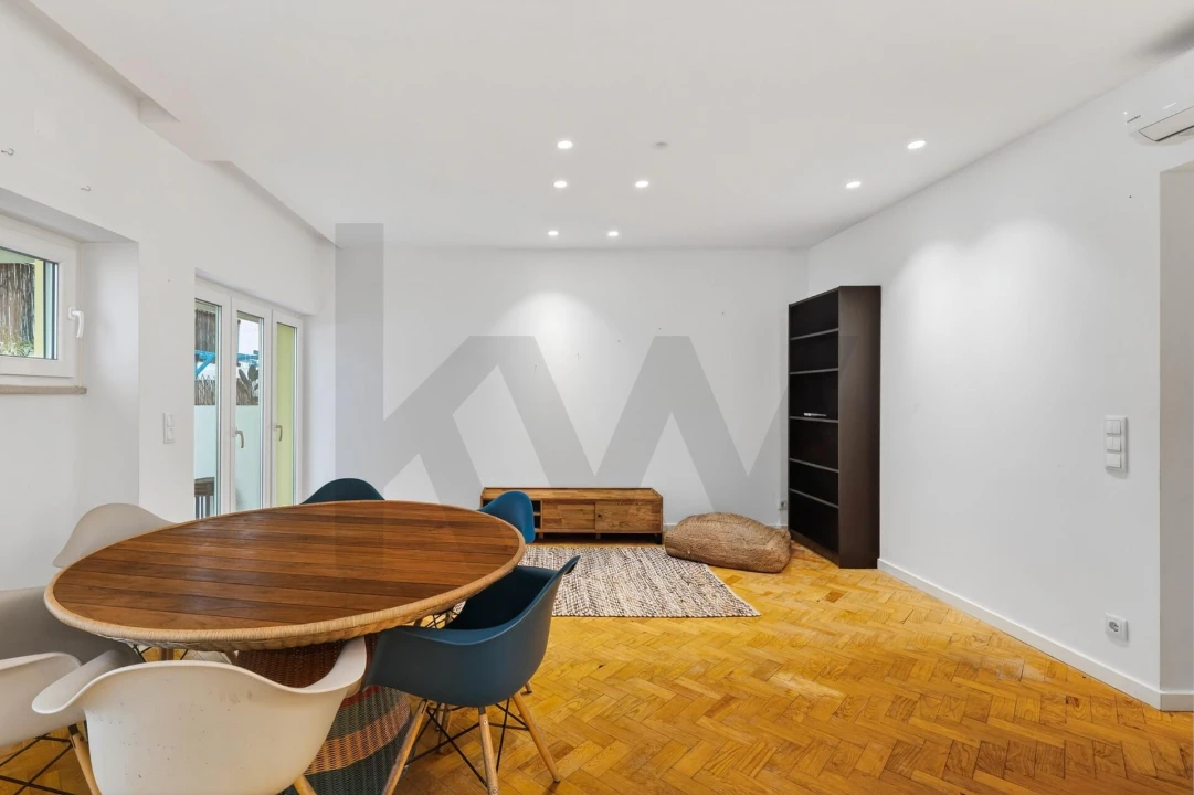 Apartamento T2 para Venda em Santo António Foto 8