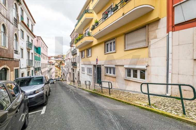 Apartamento T2 para Venda em Santo António Foto 20