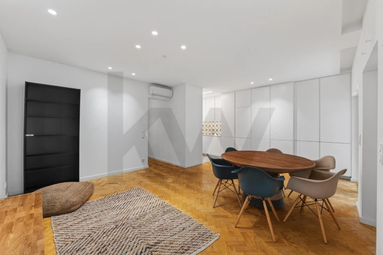 Apartamento T2 para Venda em Santo António Foto 2