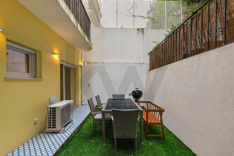 Apartamento T2 para Venda em Santo António Foto 19