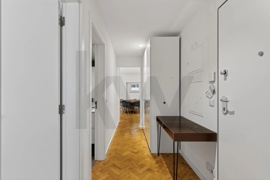 Apartamento T2 para Venda em Santo António Foto 10