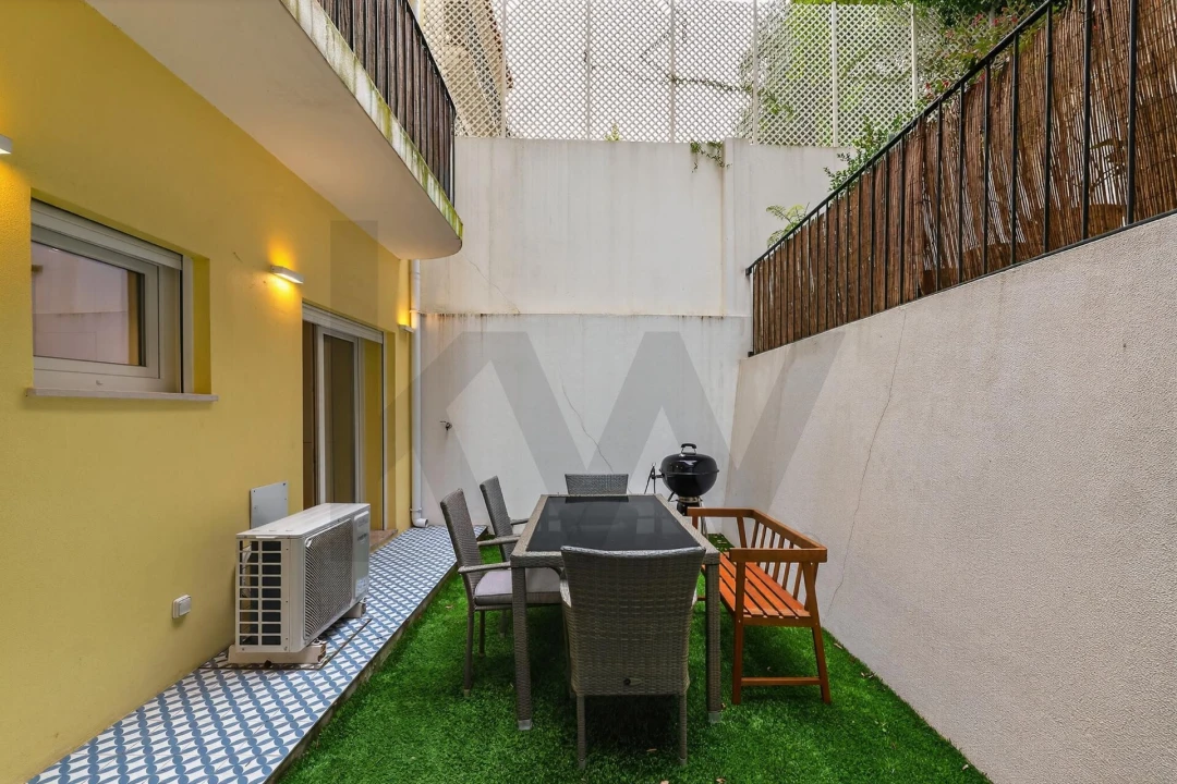 Apartamento T2 para Venda em Santo António Foto 19