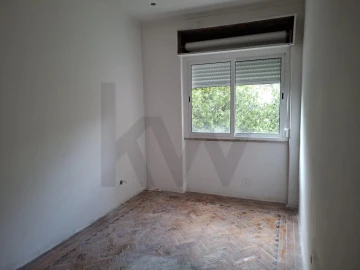 Apartamento T3 para Venda em Falagueira-Venda Nova