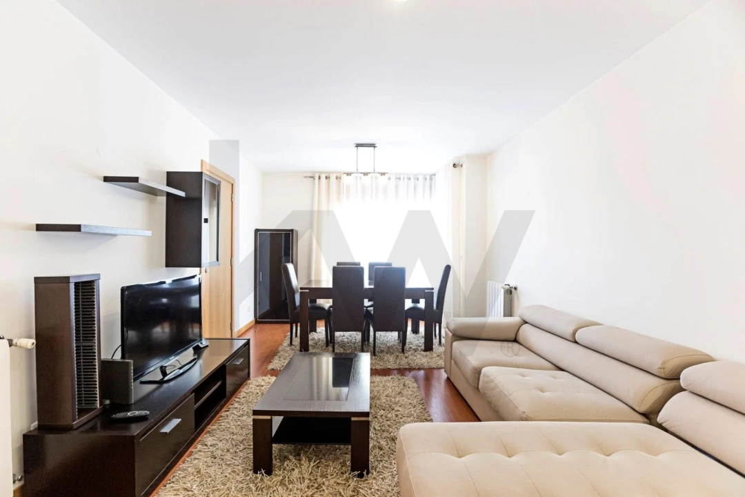 Apartamento T2 para Arrendamento em Mafamude e Vilar do Paraíso Foto 2