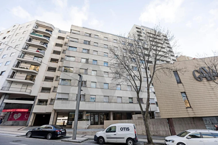 Apartamento T2 para Arrendamento em Mafamude e Vilar do Paraíso Foto 1