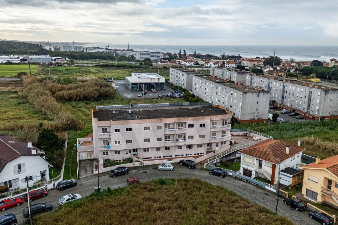 Apartamento T1 para Venda em Arcozelo Foto 1