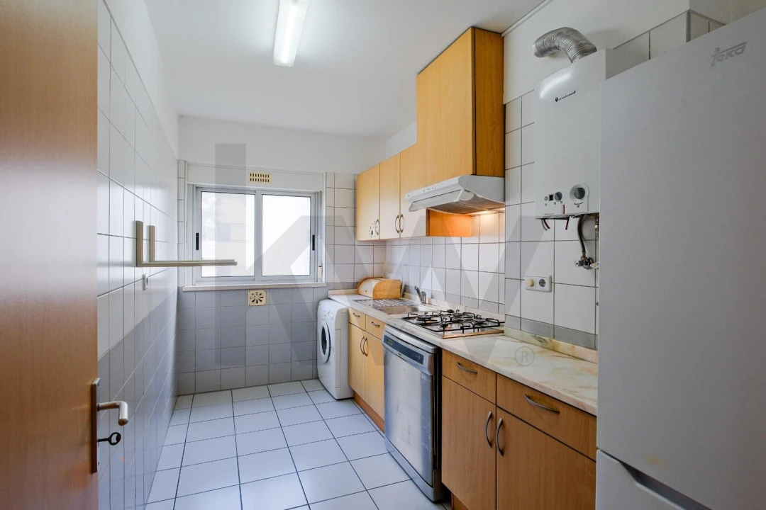 Apartamento T1 para Venda em Porto Salvo Foto 10