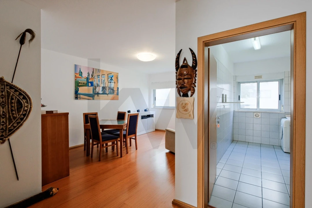Apartamento T1 para Venda em Porto Salvo Foto 2