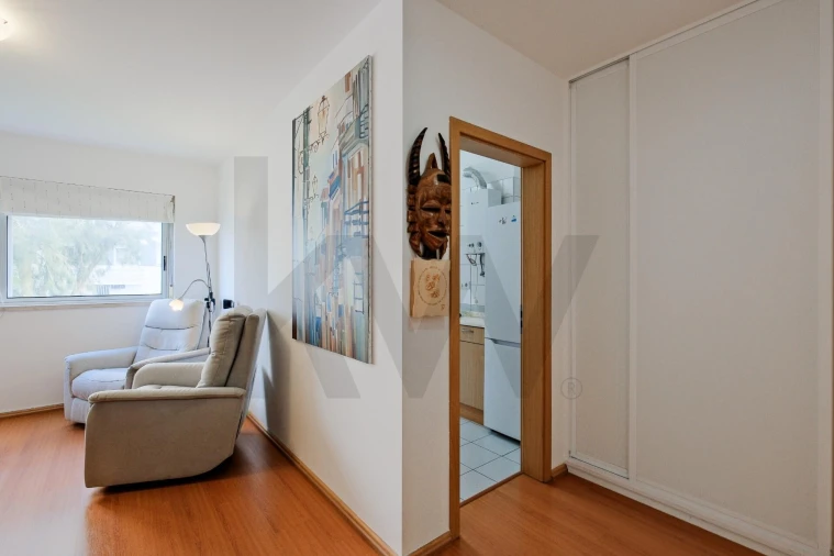 Apartamento T1 para Venda em Porto Salvo Foto 15