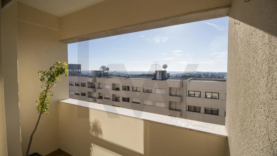 Apartamento T2 para Arrendamento em Moreira Foto 12