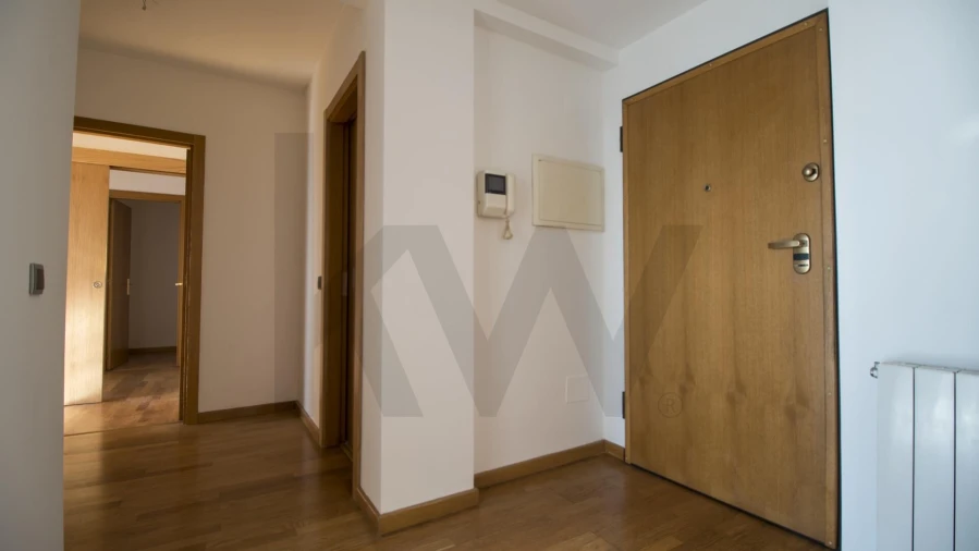 Apartamento T2 para Arrendamento em Moreira Foto 9