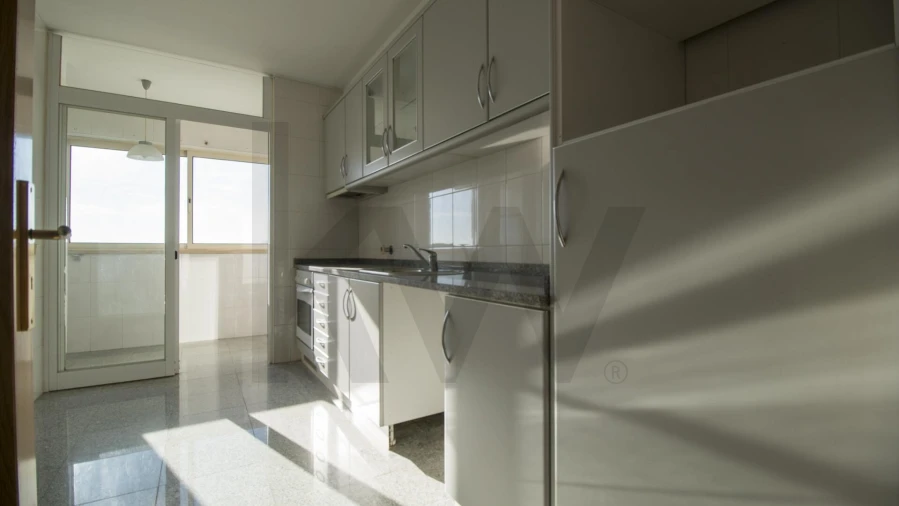 Apartamento T2 para Arrendamento em Moreira Foto 13