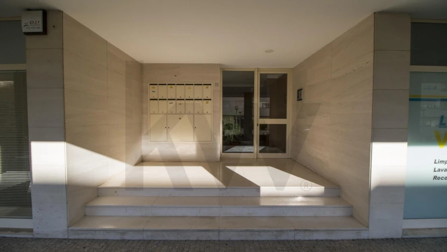 Apartamento T2 para Arrendamento em Moreira Foto 22