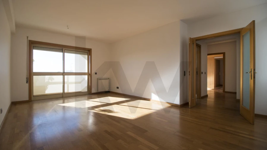 Apartamento T2 para Arrendamento em Moreira Foto 2