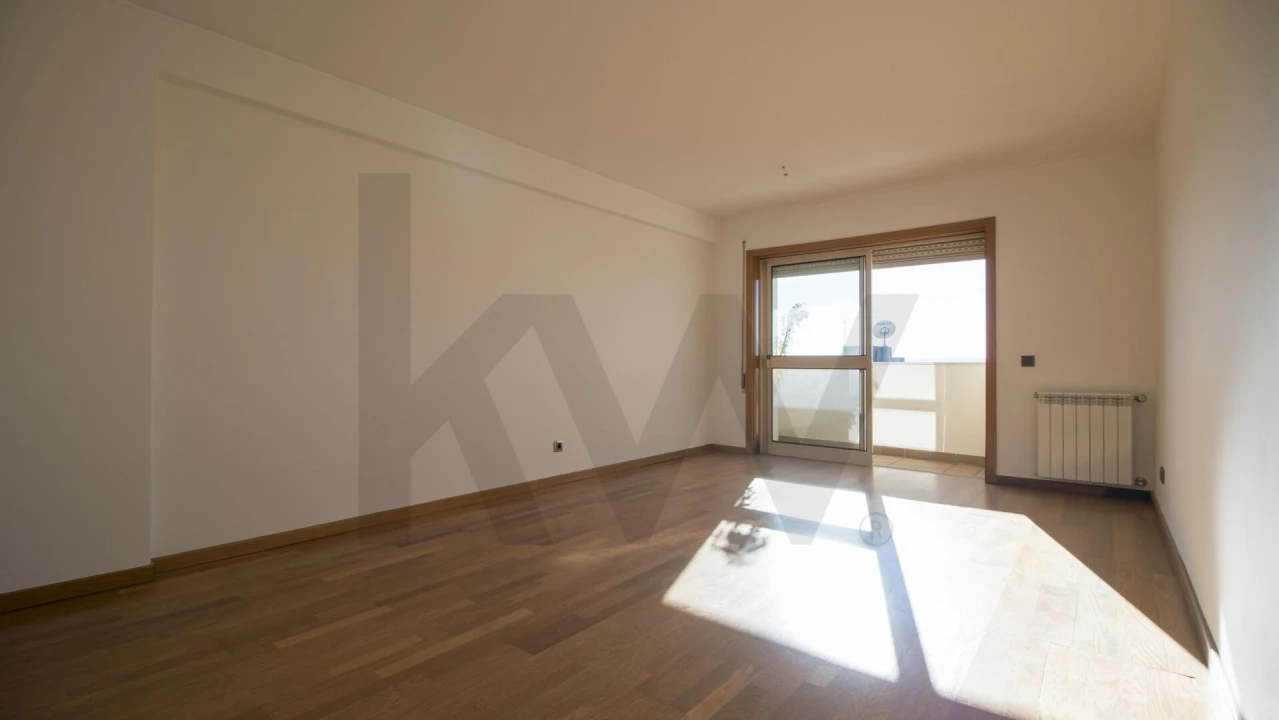 Apartamento T2 para Arrendamento em Moreira Foto 3