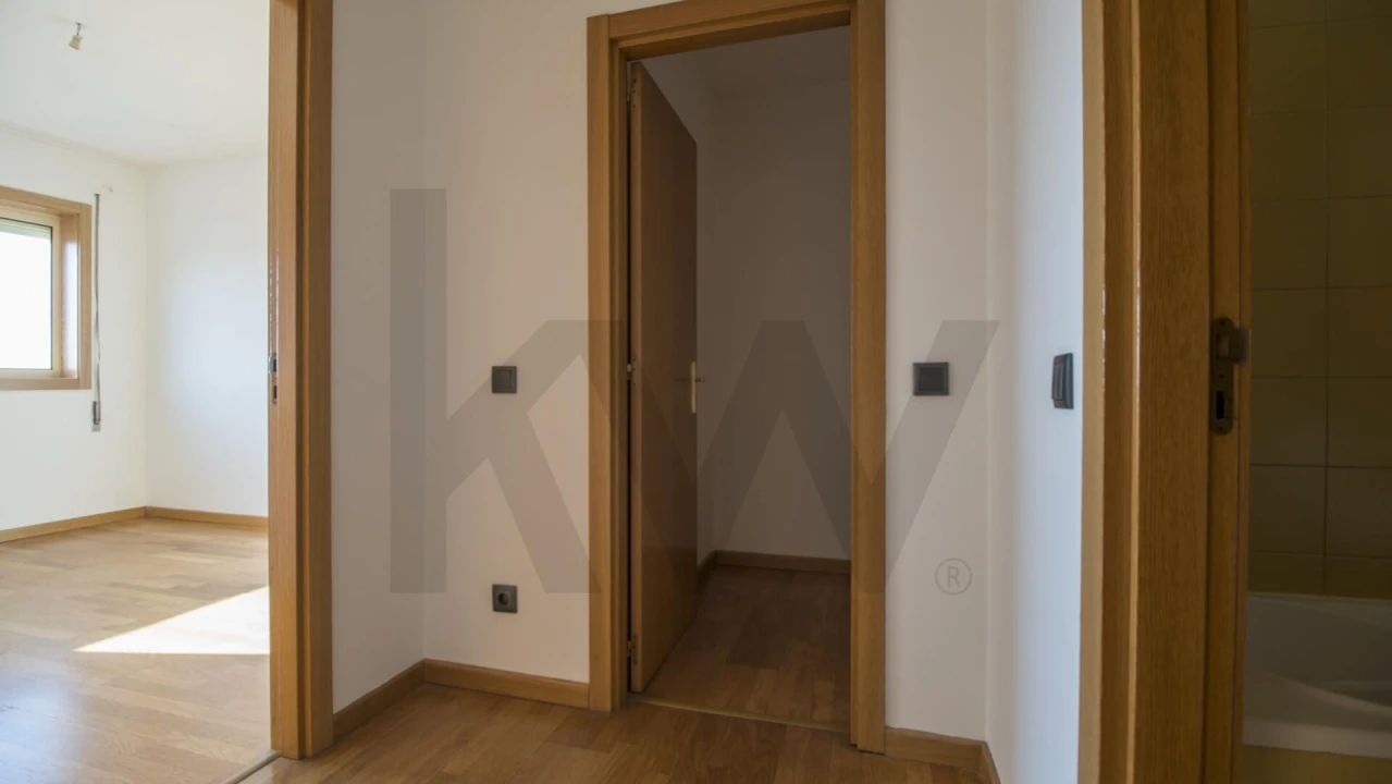 Apartamento T2 para Arrendamento em Moreira Foto 20