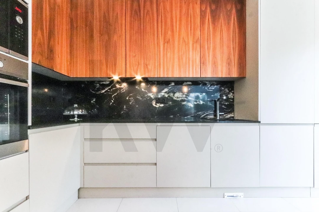 Moradia T4 para Arrendamento em Charneca de Caparica e Sobreda Foto 22