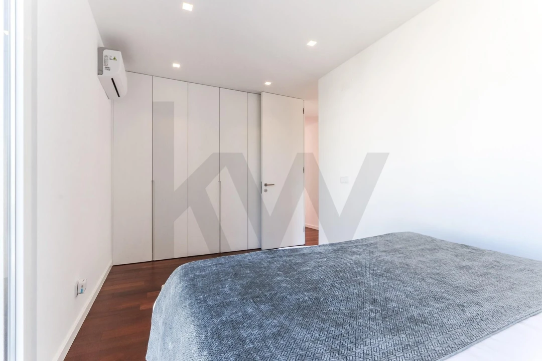 Moradia T4 para Arrendamento em Charneca de Caparica e Sobreda Foto 43