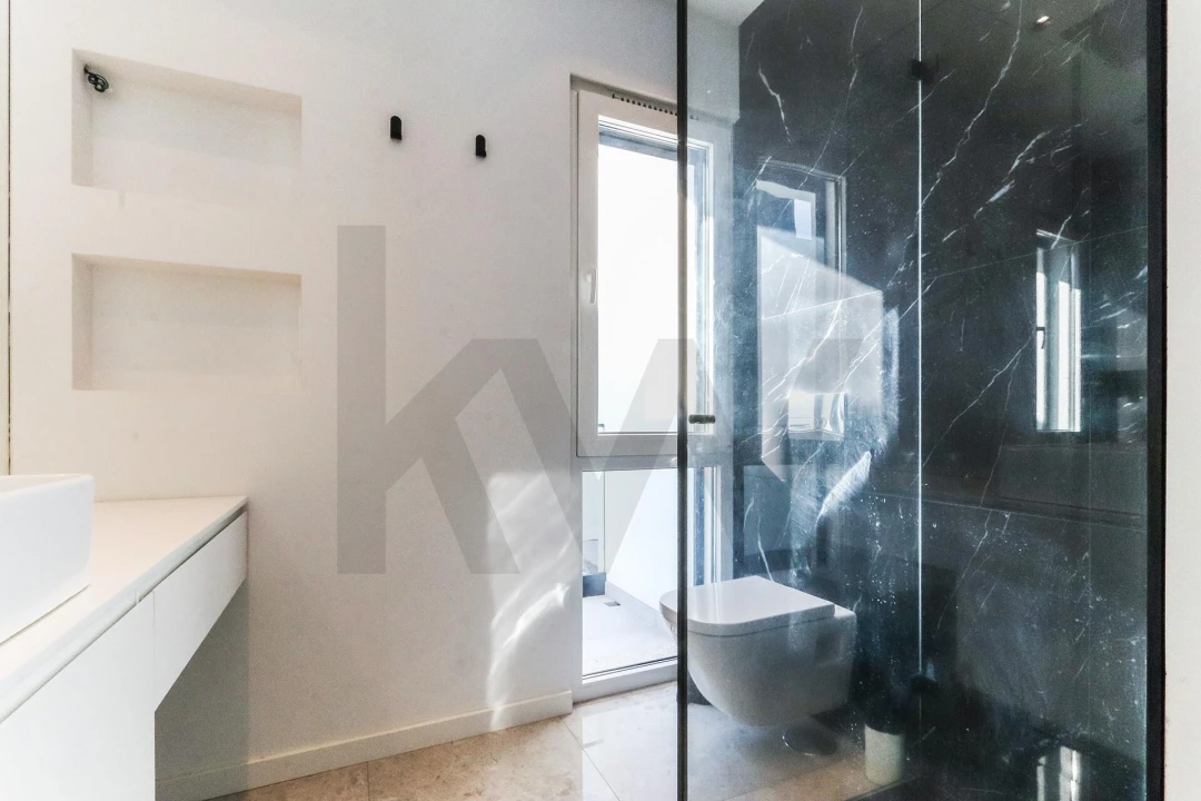 Moradia T4 para Arrendamento em Charneca de Caparica e Sobreda Foto 40