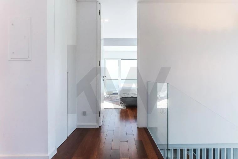 Moradia T4 para Arrendamento em Charneca de Caparica e Sobreda Foto 33