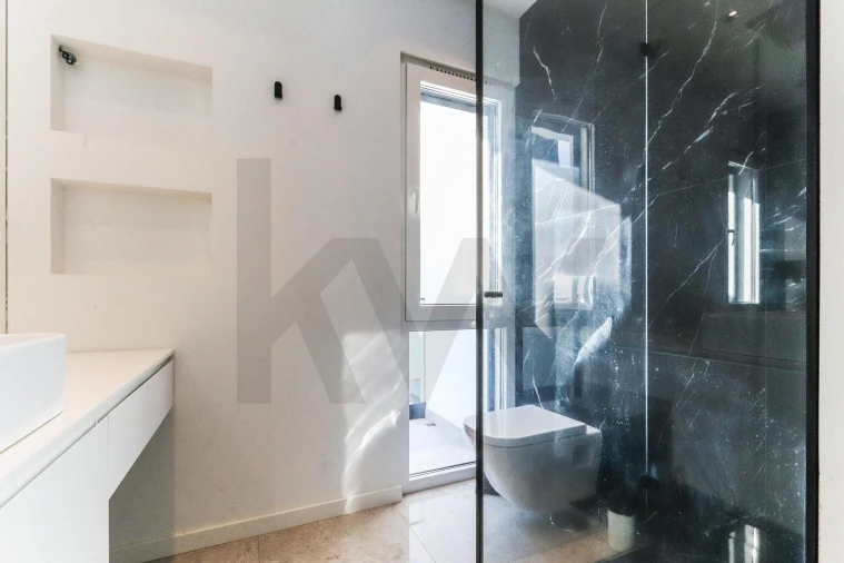 Moradia T4 para Arrendamento em Charneca de Caparica e Sobreda Foto 40