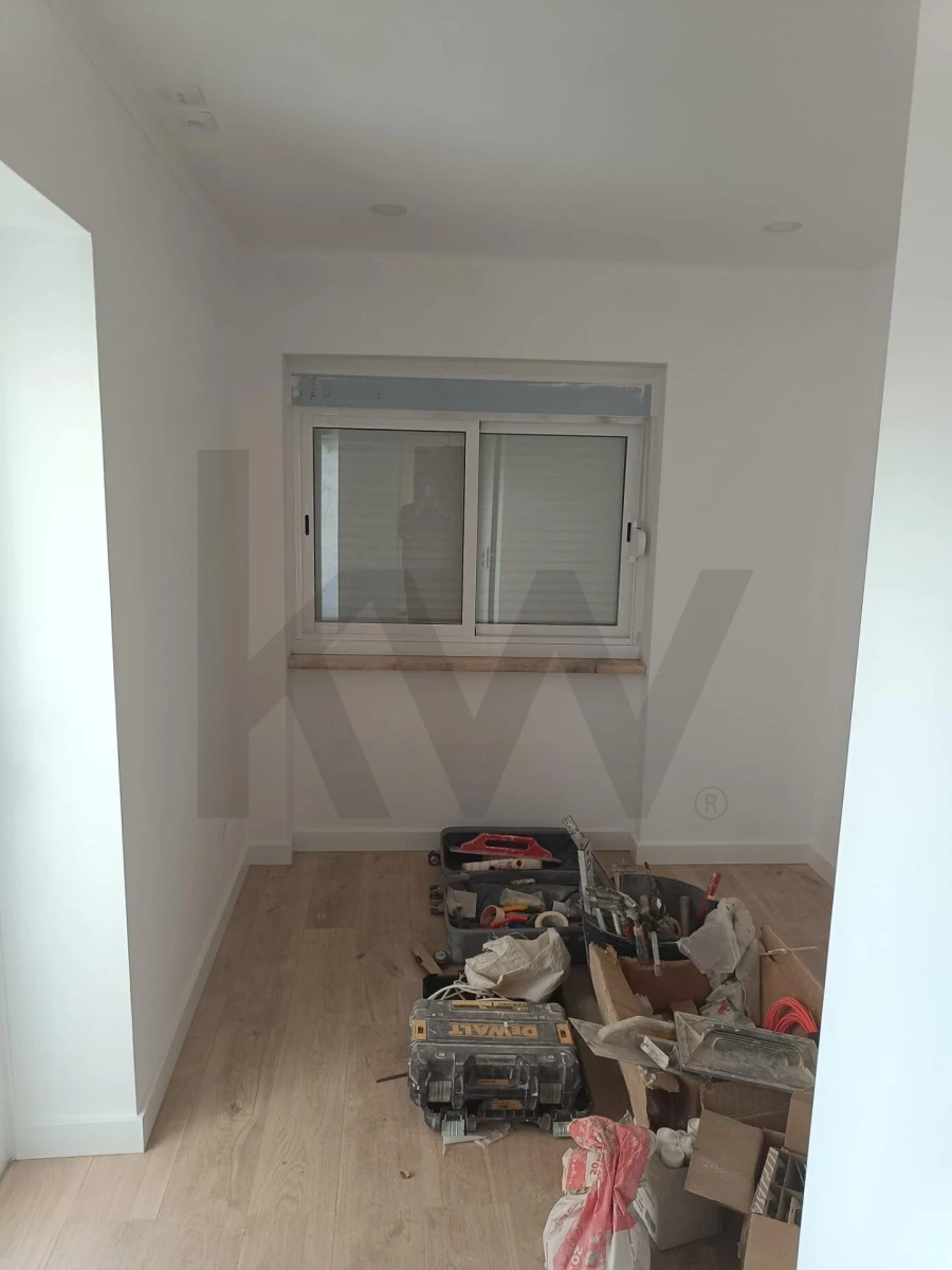 Apartamento T3 para Venda em Alfragide Foto 2