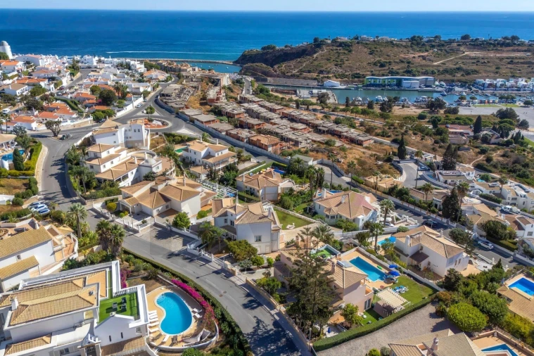 Moradia T4 para Venda em Albufeira e Olhos de Água Foto 77
