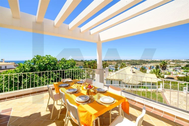 Moradia T4 para Venda em Albufeira e Olhos de Água Foto 14