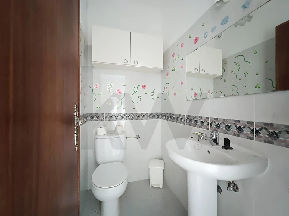 Apartamento T3 para Arrendamento em Benfica Foto 23