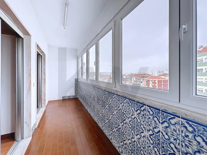 Apartamento T3 para Arrendamento em Benfica Foto 17