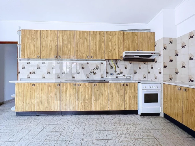 Apartamento T3 para Arrendamento em Benfica Foto 12