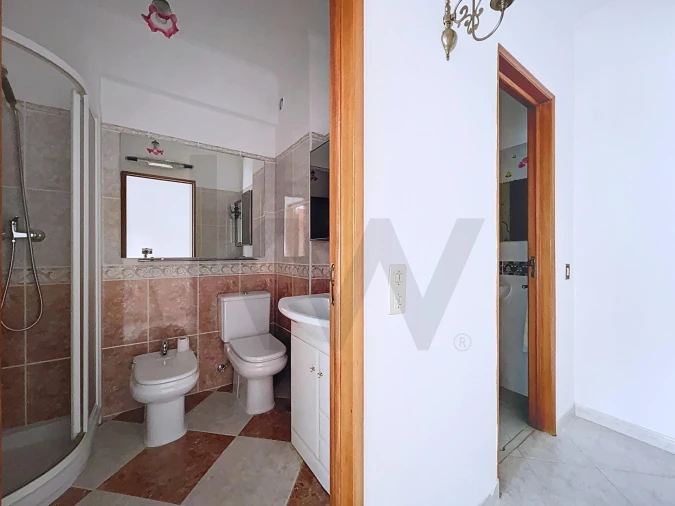 Apartamento T3 para Arrendamento em Benfica Foto 25