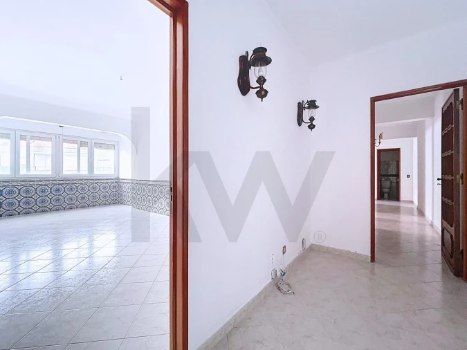 Apartamento T3 para Arrendamento em Benfica Foto 9