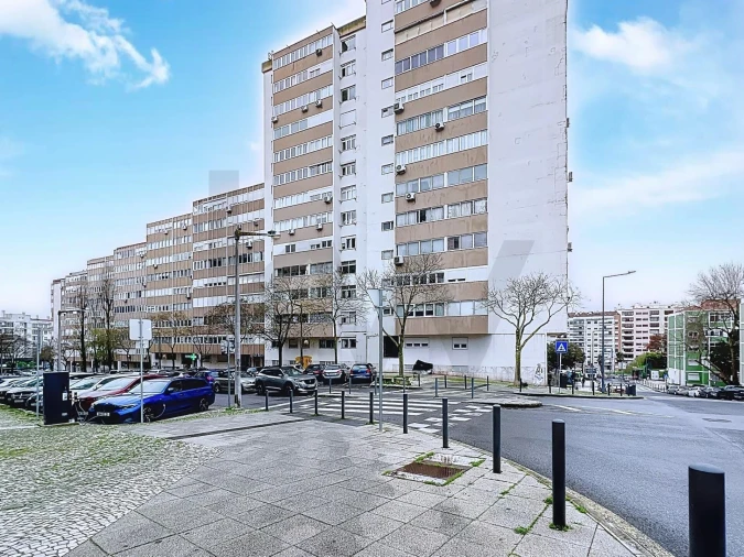 Apartamento T3 para Arrendamento em Benfica