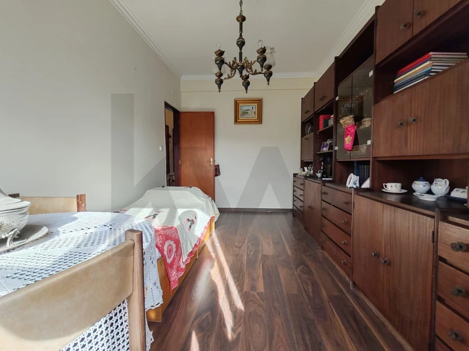 Apartamento T2 para Venda em Odivelas Foto 9