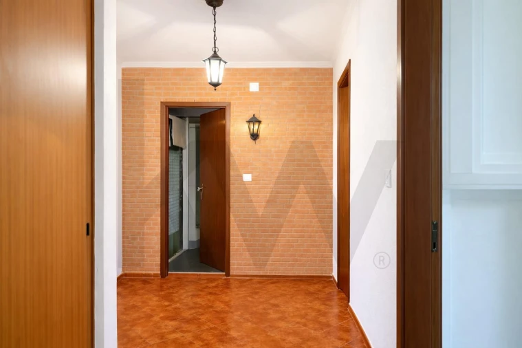 Apartamento T2 para Venda em Alcabideche Foto 3