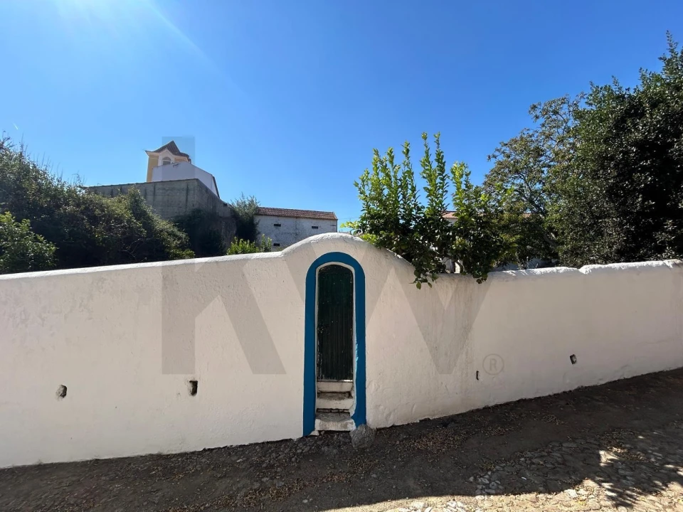 Moradia T2 para Venda em Alcoentre Foto 1