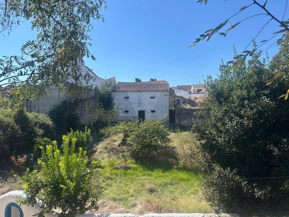 Moradia T2 para Venda em Alcoentre Foto 2