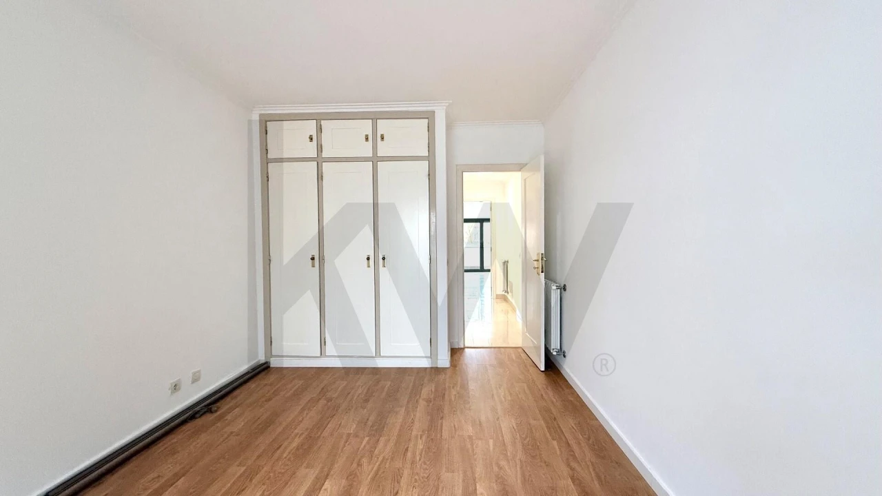 Apartamento T2 para Arrendamento em Alcabideche Foto 11