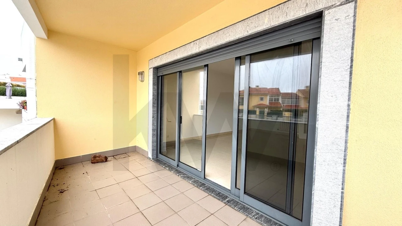 Apartamento T2 para Arrendamento em Alcabideche Foto 16